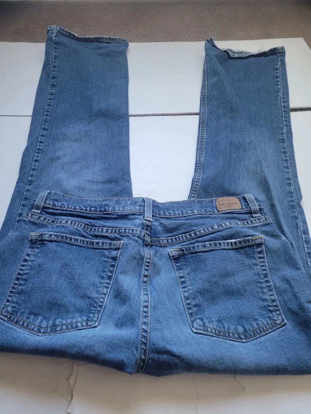 Old Navy with a stretch fit and straight leg Size 16 Long Casual Everyday Wear